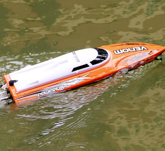 UDIRC UDI001 Wireless Remote Control Boat Review:An In-Depth Look At This New Venom Large Speed RC Boat